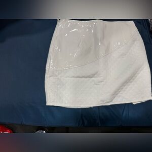 White endless rose mini skirt